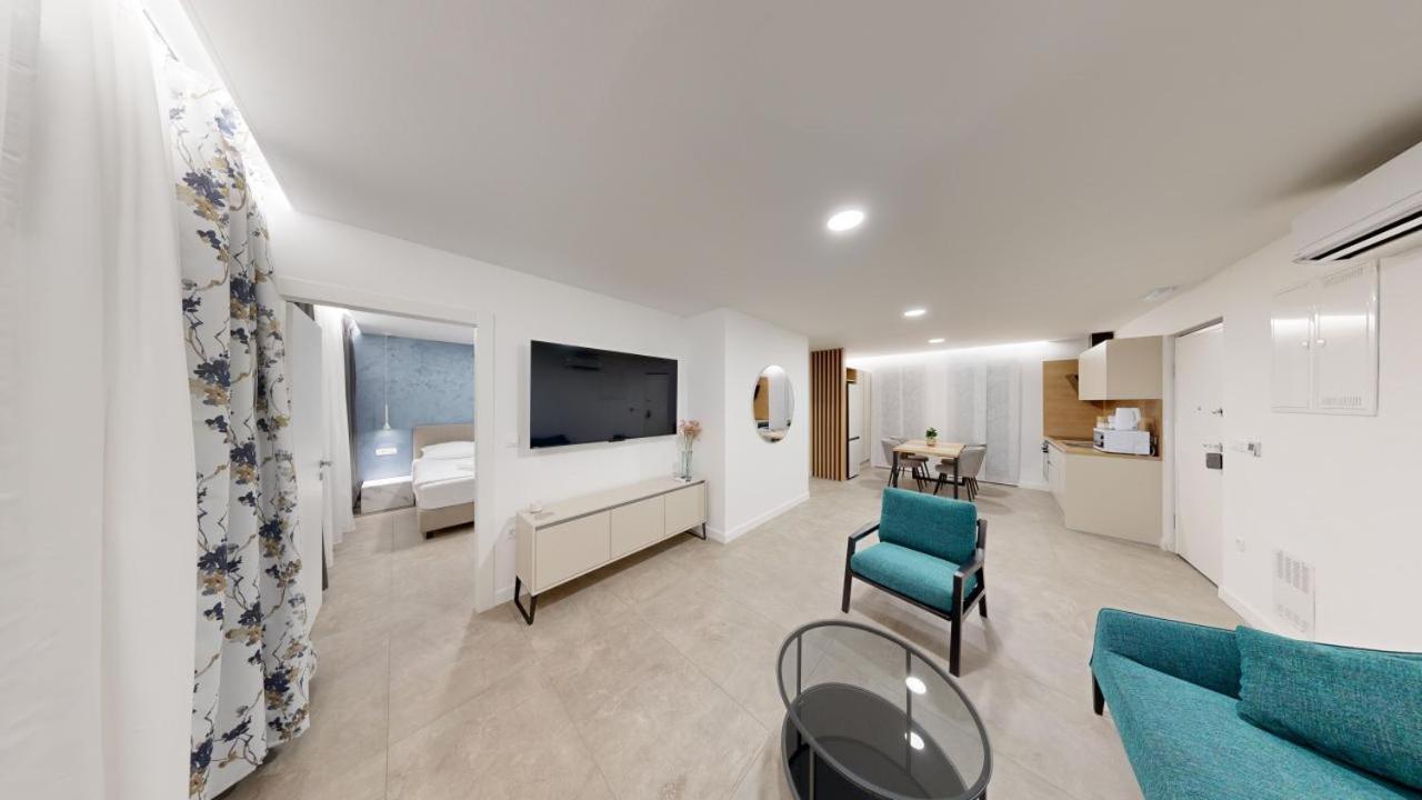 Calypso Residence Umag Bagian luar foto