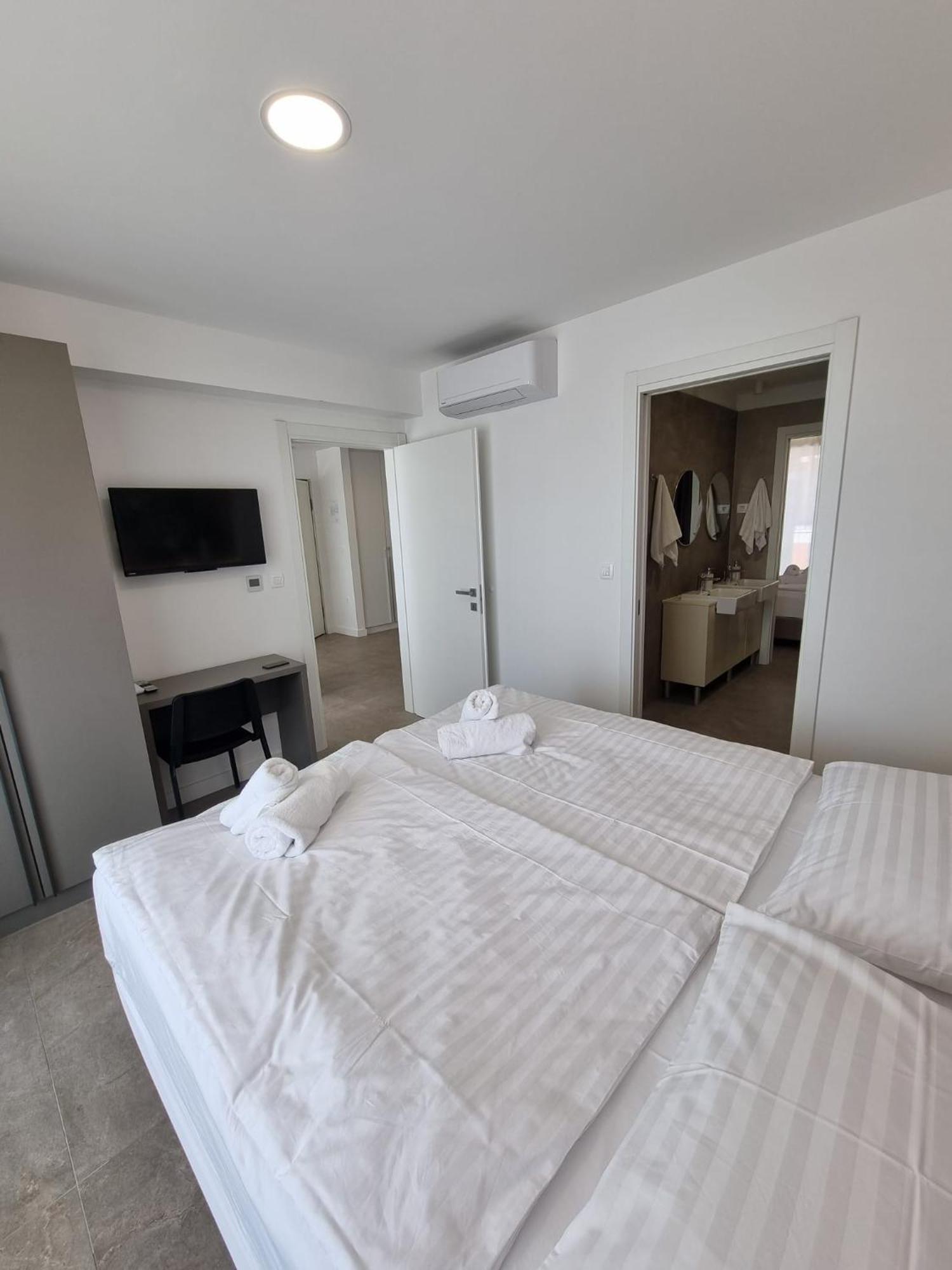 Calypso Residence Umag Bagian luar foto